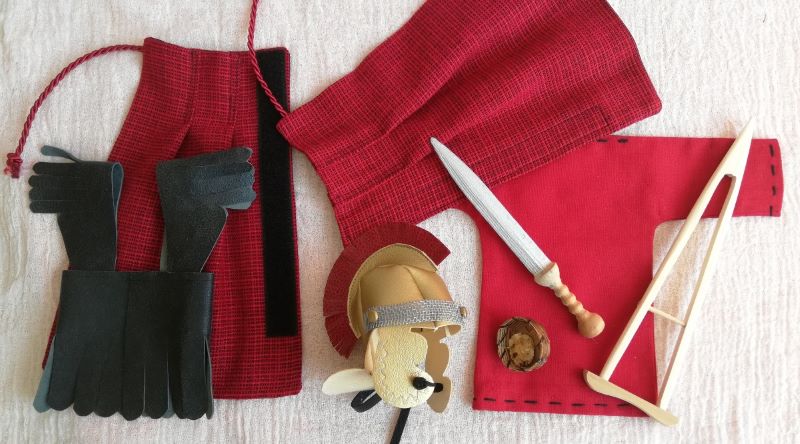 Kleidung und Zubehör für St. Martin Erzählfigur